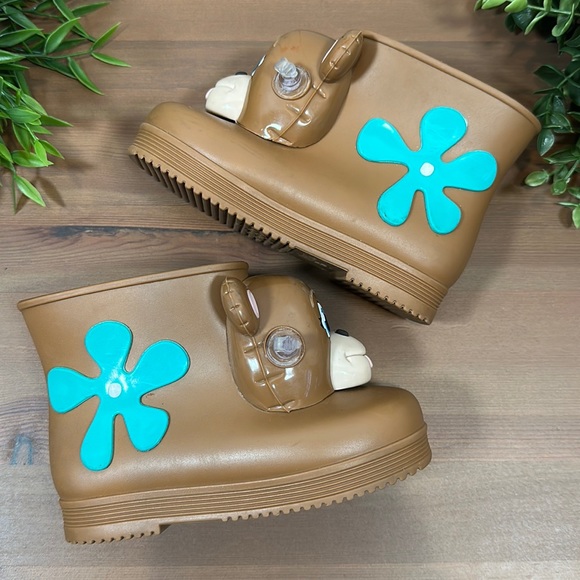 Mini Melissa + Jeremy Scott Monkey Boots - Picture 2 of 10